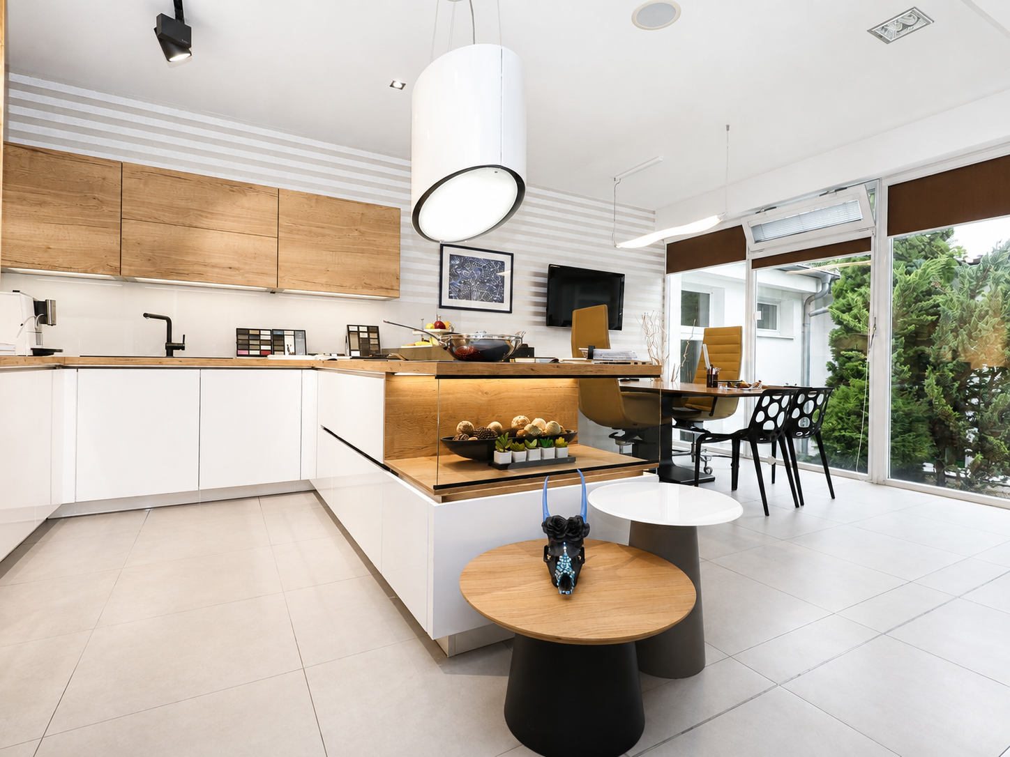 PAPCUN REALITY | Showroom,služby alebo obchod 116 m² Rovinka