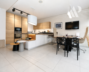 PAPCUN REALITY | Showroom,služby alebo obchod 116 m² Rovinka