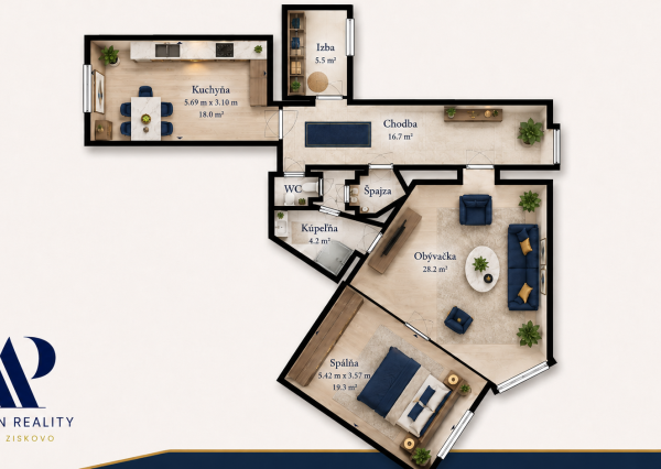 Priestranný staromestský byt s výťahom v centre mesta