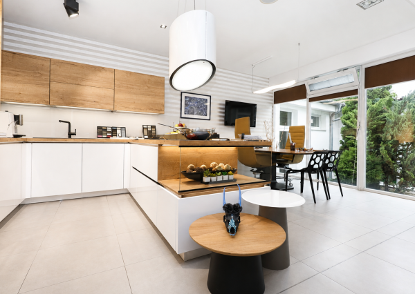 PAPCUN REALITY | Showroom,služby alebo obchod 116 m² Rovinka