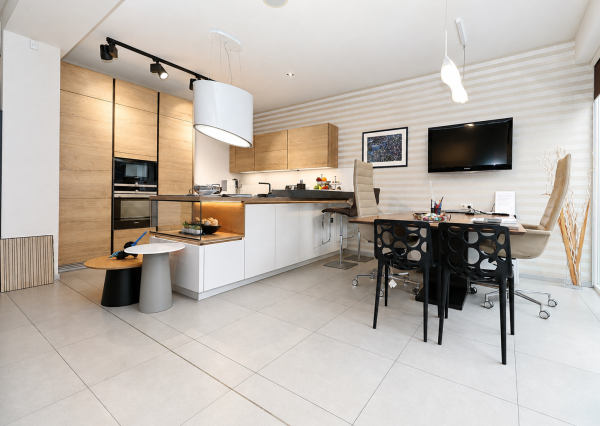 PAPCUN REALITY | Showroom,služby alebo obchod 116 m² Rovinka