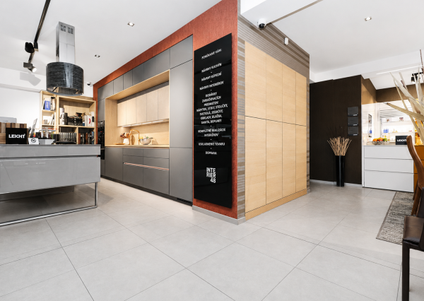 PAPCUN REALITY | Showroom,služby alebo obchod 116 m² Rovinka