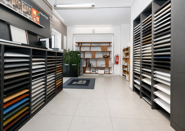 PAPCUN REALITY | Showroom,služby alebo obchod 116 m² Rovinka