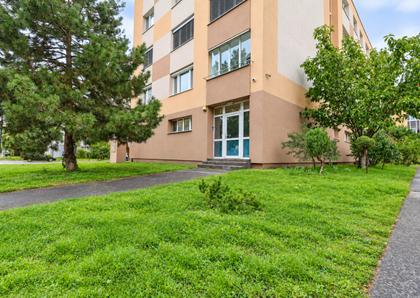 PAPCUN REALITY | Nebytový priestor 89 m², Ambroseho ul.